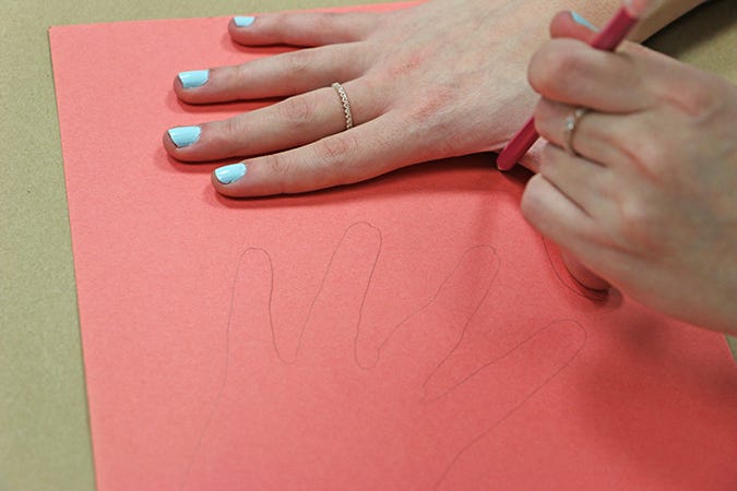 tracing hands on paper