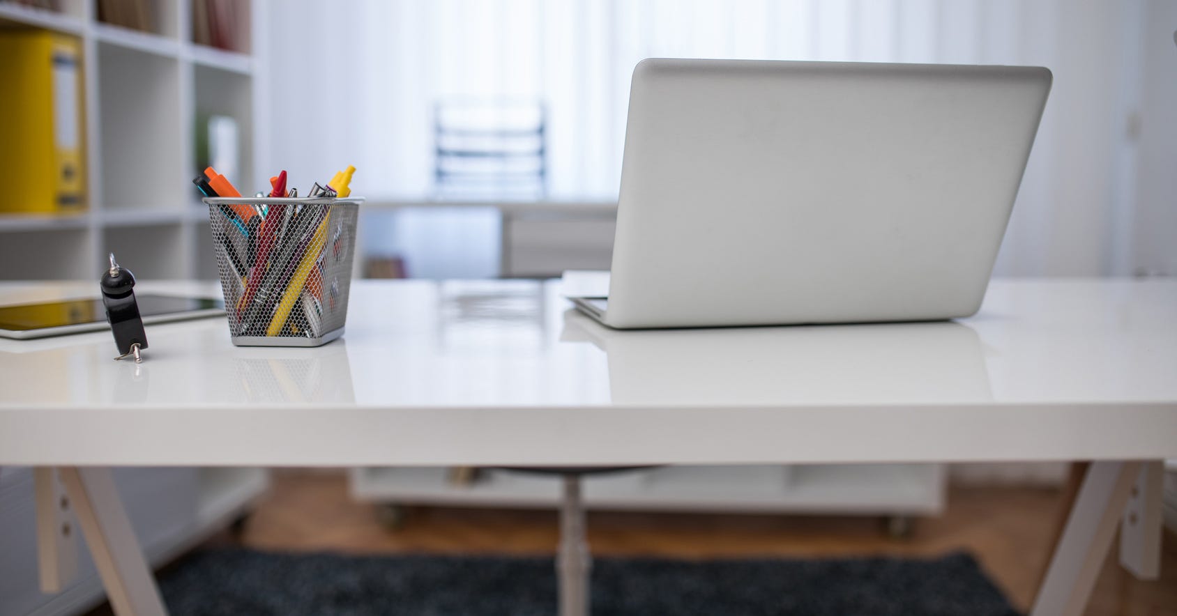 clean desk